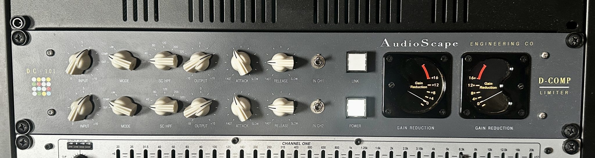 An Audioscape D-comp limiter with various parameters set